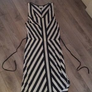 Ava & Viv maxi black and white stripe dress